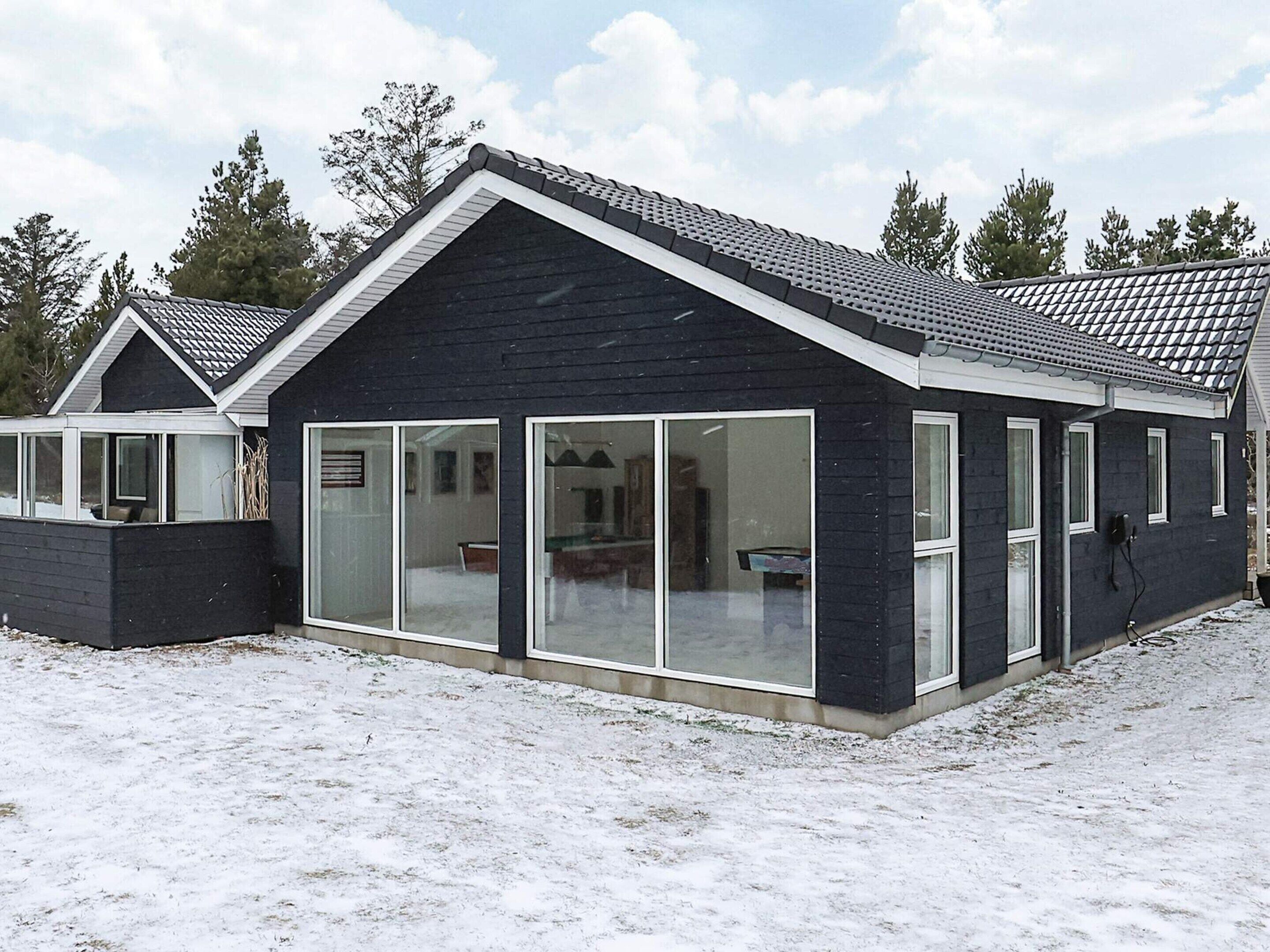 House | Bahagian luar