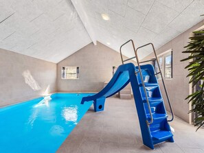 Hus | Pool | Indendørs pool, udendørs pool
