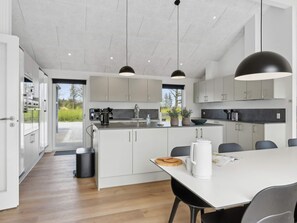 House | Interior - 5 Star Holiday Home in Glesborg (Glesborg)