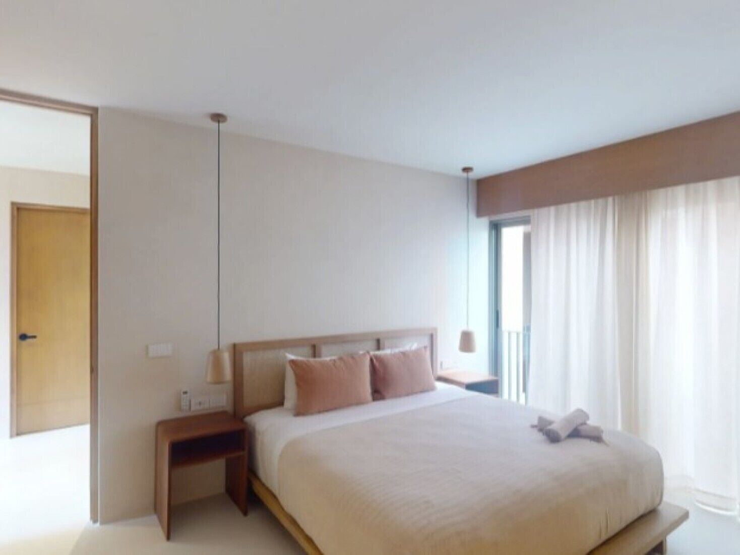 3 bedrooms, desk, iron/ironing board, free WiFi