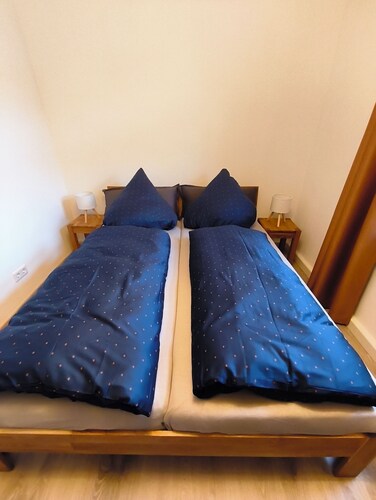 Gemütlich Ferienwohnung im ersten Obergeschoss, in der Nähe vom Saurierpark.