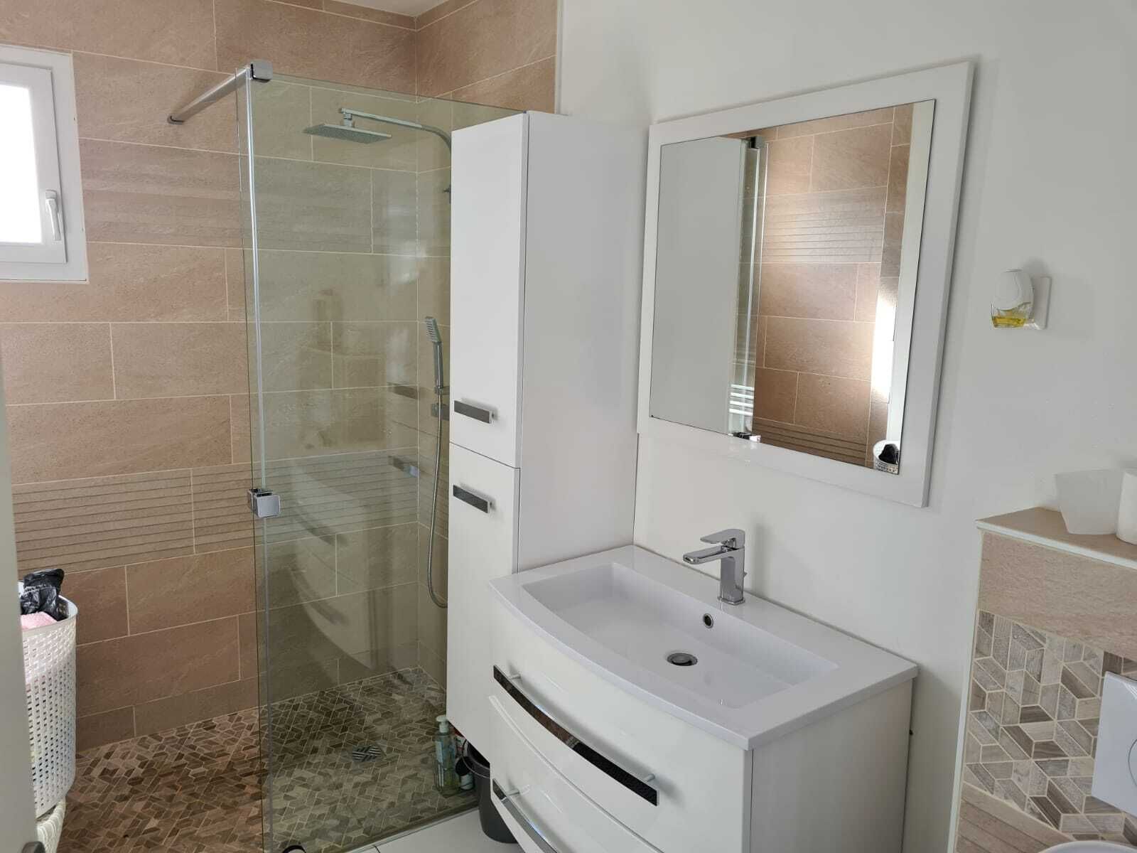 淋浴設備、風筒、提供毛巾、廁紙