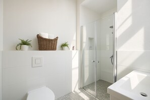 Shower, hair dryer, shampoo - Charm & Green 1BR TLV - Beachside | By SweetyGuest (Tel Aviv-Yafo)