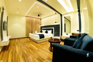 Luxury Studio, City View | In-room safe, desk, free WiFi - Srigandha Residency (Davanagere)