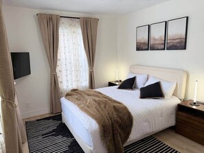 Tabla de planchar con plancha, wifi y ropa de cama 