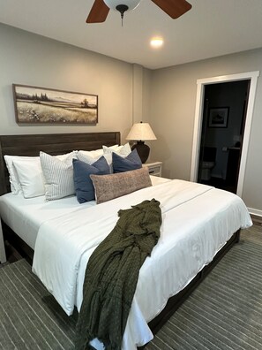2 bedrooms, desk, iron/ironing board, free WiFi