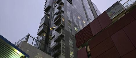 Apartment, 2 Bedrooms, Smoking | Exterior