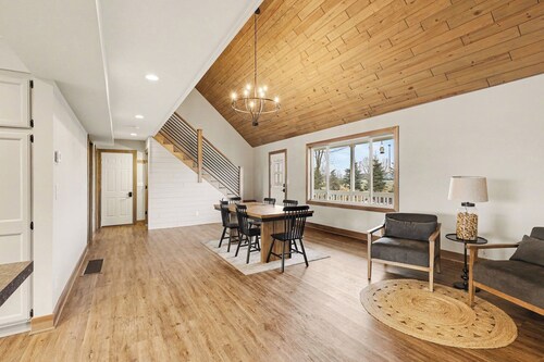 Private Hudsonville Estate Retreat with Heated Pool, Event Barn & Pickleball