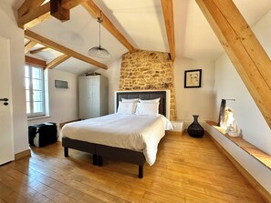 Iron/ironing board, Internet, bed sheets - Vrbo Property (Blanquefort-sur-Briolance)