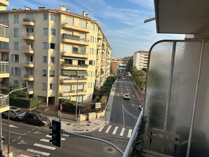 Property grounds - MAGNIFICENT APARTMENT WITH PARKING IN THE HEART OF ANTIBES (Antibes)