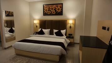 Comfort Double Room, Balcony, City View | Laptop workspace, free WiFi, bed sheets, wheelchair access