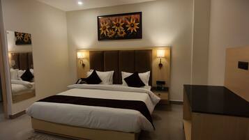 Comfort Double Room, Balcony, City View | Laptop workspace, free WiFi, bed sheets, wheelchair access