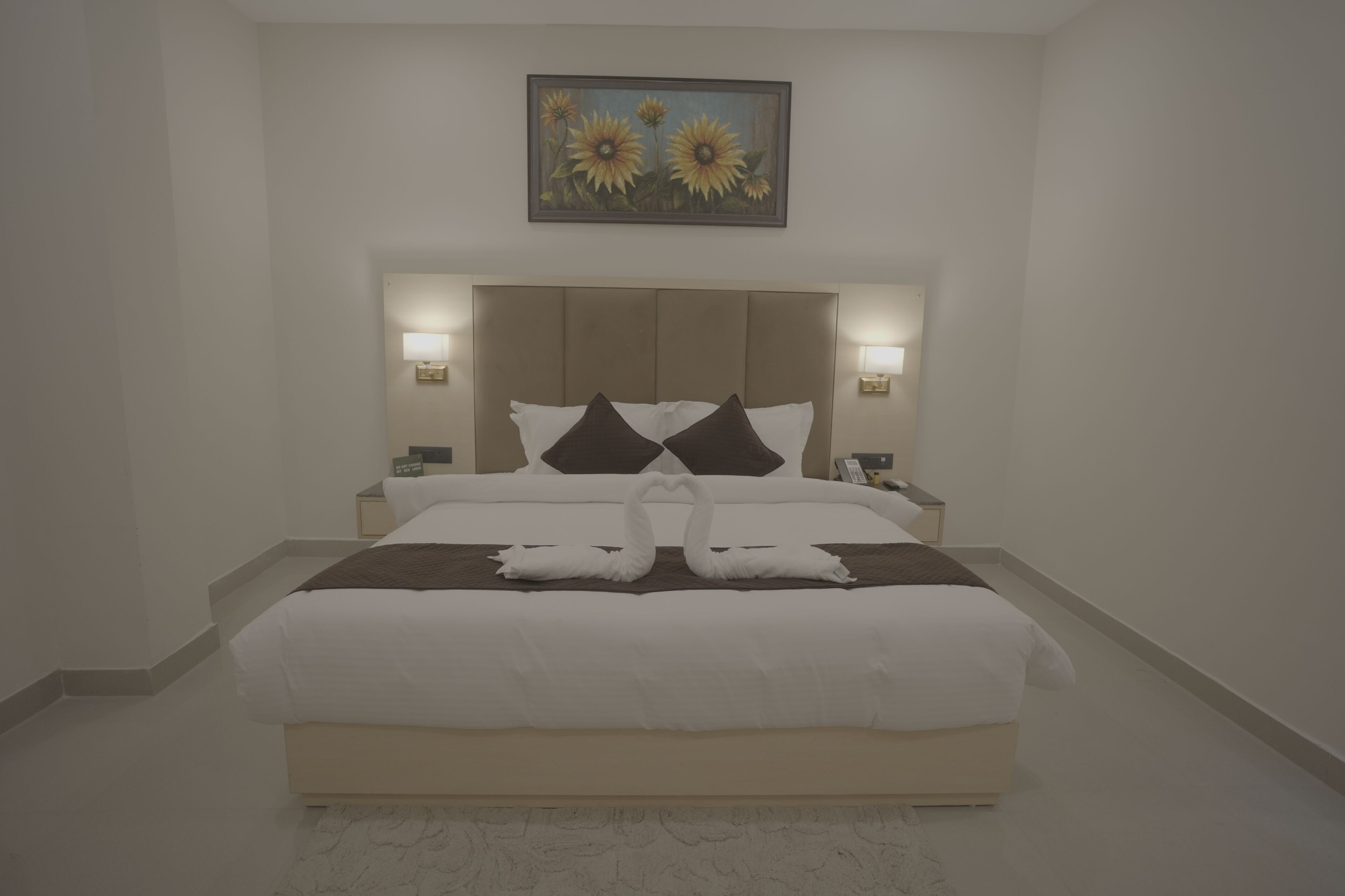 Family Room | Laptop workspace, free WiFi, bed sheets, wheelchair access