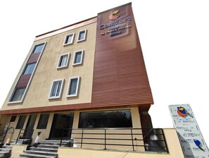 واجهة المنشأة