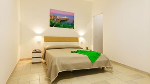1 bedroom, travel cot, free WiFi - Casa Isa. Accogliente bilocale in centro vista mare. Dotato di tutti i comfort (Vieste)