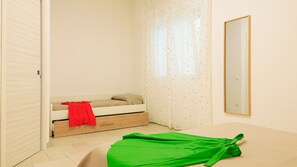 1 habitación, cuna de viaje y wifi gratis 