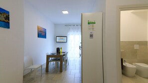 Dining - Casa Isa. Accogliente bilocale in centro vista mare. Dotato di tutti i comfort (Vieste)