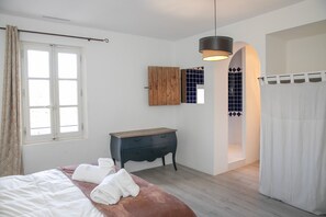 Bügeleisen/Bügelbrett, WLAN, Bettwäsche