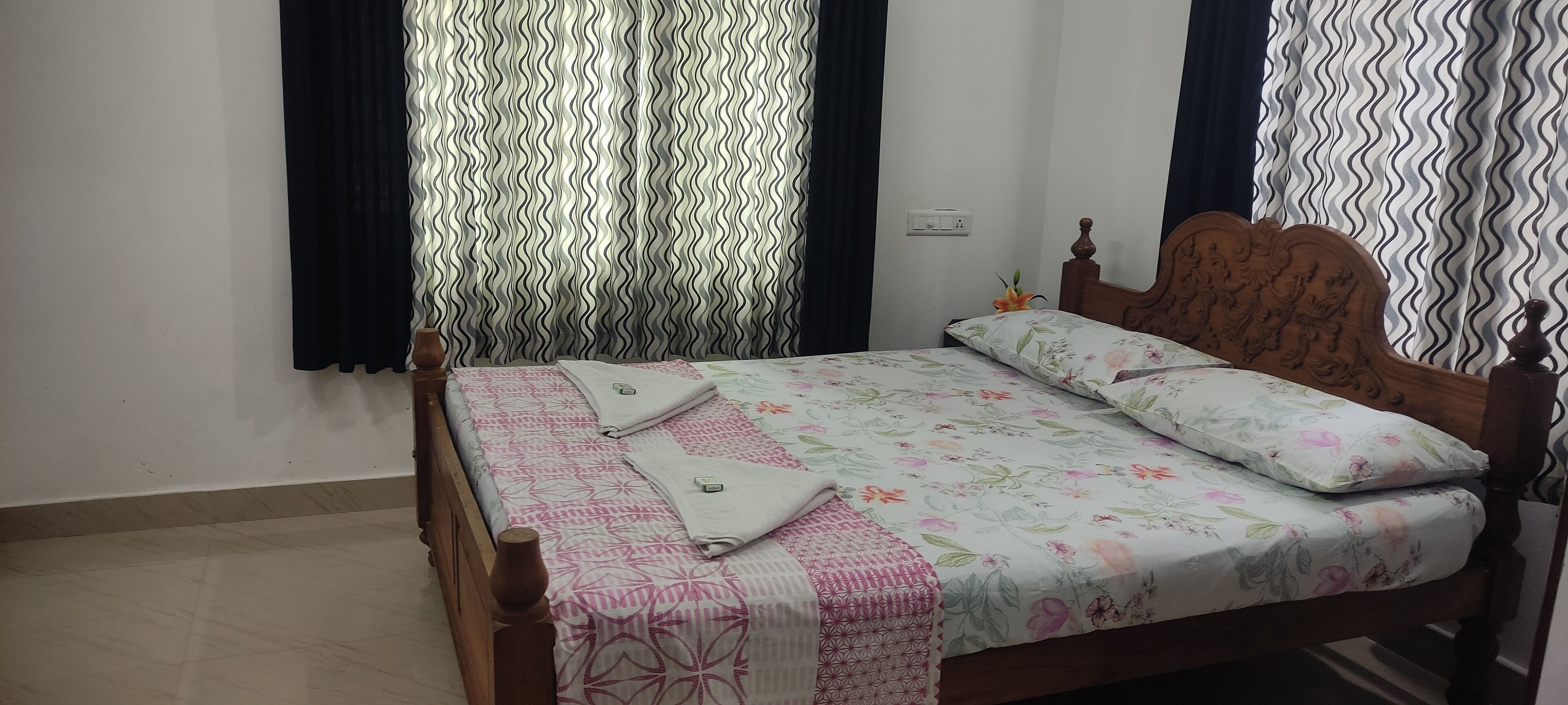 4 bedrooms, WiFi, bed sheets