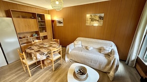 Apartment | Living room - Le Pradet C 513 - Le Mont Dore 4pers (Mont-Dore)