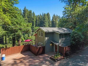 Exterior - Bella Vista ~ Riverfront, Hot Tub, Guest Favorite! (Guerneville)