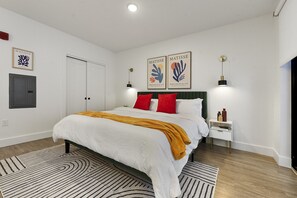 1 chambre, bureau, fer et planche à repasser, Wi-Fi gratuit