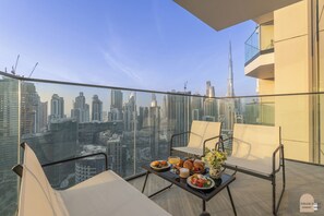 Outdoor dining - Luxueux vue Mer, Burj Khalifa et Burj al ara (Dubai)