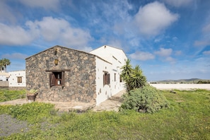 Exterior - Home2Book Casa María Rustic Escape in Villaverde (Villaverde)