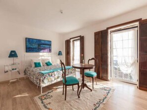 1 bedroom, individually furnished, iron/ironing board - Spacious Country House in Penafiel (Penafiel)