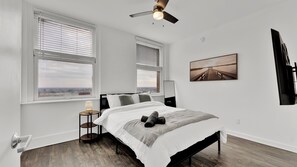 2 habitaciones, tabla de planchar con plancha, wifi y ropa de cama 