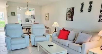 Siesta Key Beach Front Condos -A104, Free boat docks & WiFi