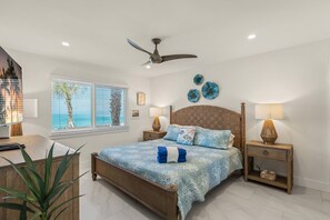 2 bedrooms, iron/ironing board, free WiFi, bed sheets - Unmatched Gulf Views & Beachfront Bliss at Fisherman’s Cove (Siesta Key)