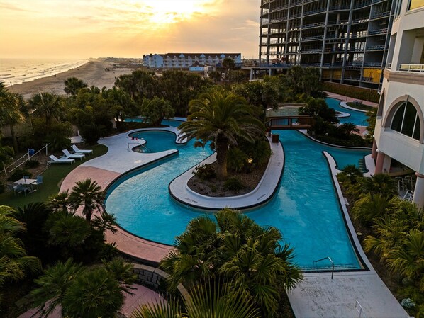 Pool - The Octopus Pearl at Diamond Beach (Galveston)
