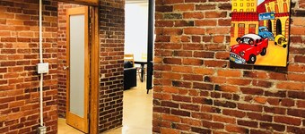 Enjoyable 2-bedroom lower level apartment in charming Lynn