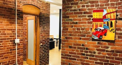 Enjoyable 2-bedroom lower level apartment in charming Lynn