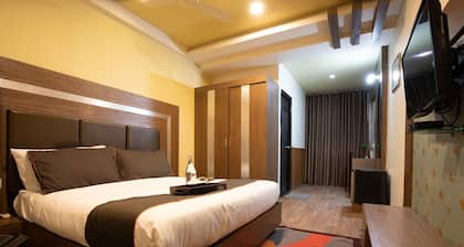 Hotel O DG College Chelambra