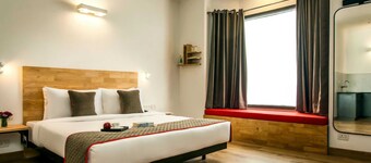 Collection O Thrissur Zoo & Museum