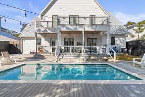 A heated pool - Large Private Pool, Close to Beach, Golf Cart Perks (Santa Rosa Beach)