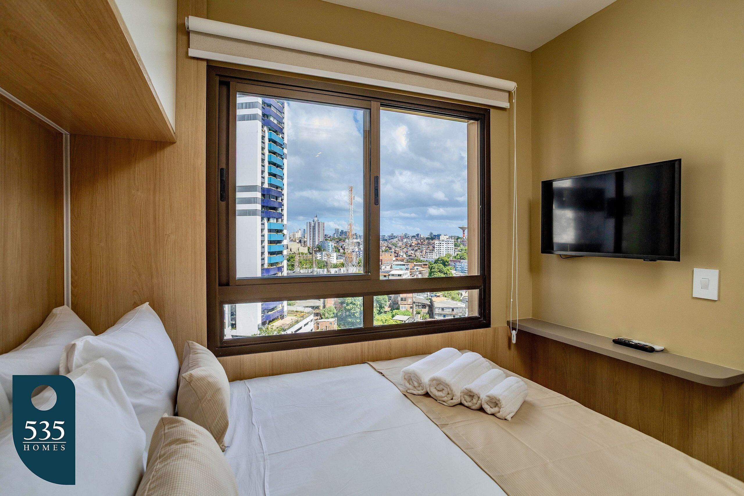 2 makuuhuonetta, silitysrauta/-lauta, internet