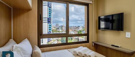 2 makuuhuonetta, silitysrauta/-lauta, internet