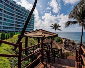 Property grounds - Stay in Ondina with direct beach access (Salvador)