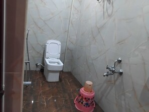 Bathroom - Townhouse Jawaharlal Nehru Stadium (Chennai)