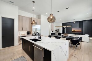 Fridge, microwave, oven, dishwasher - Isle Be Back|Private Pool|Waterfront|Golf Cart (Destin)