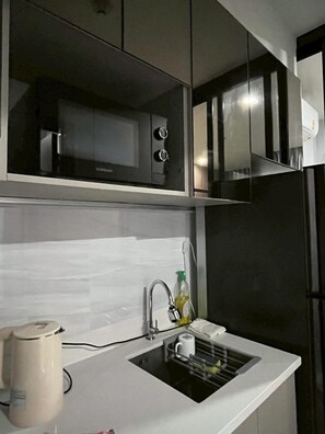 Private kitchen - CityCenterSkyline/InfinityPool/ Near BTS-Asok (Bang Kapi, Huai Khwang)