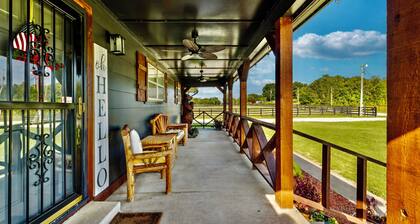 RANCH 3BRHOUSE & BARN. HORSE&PET FRIENDLY. GATED. SLEEPS 7. GLENPOOL CITY LIMITS