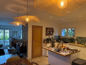 Interior - Maison Piscine au calme 06740 (8 pers) (Châteauneuf-Grasse)