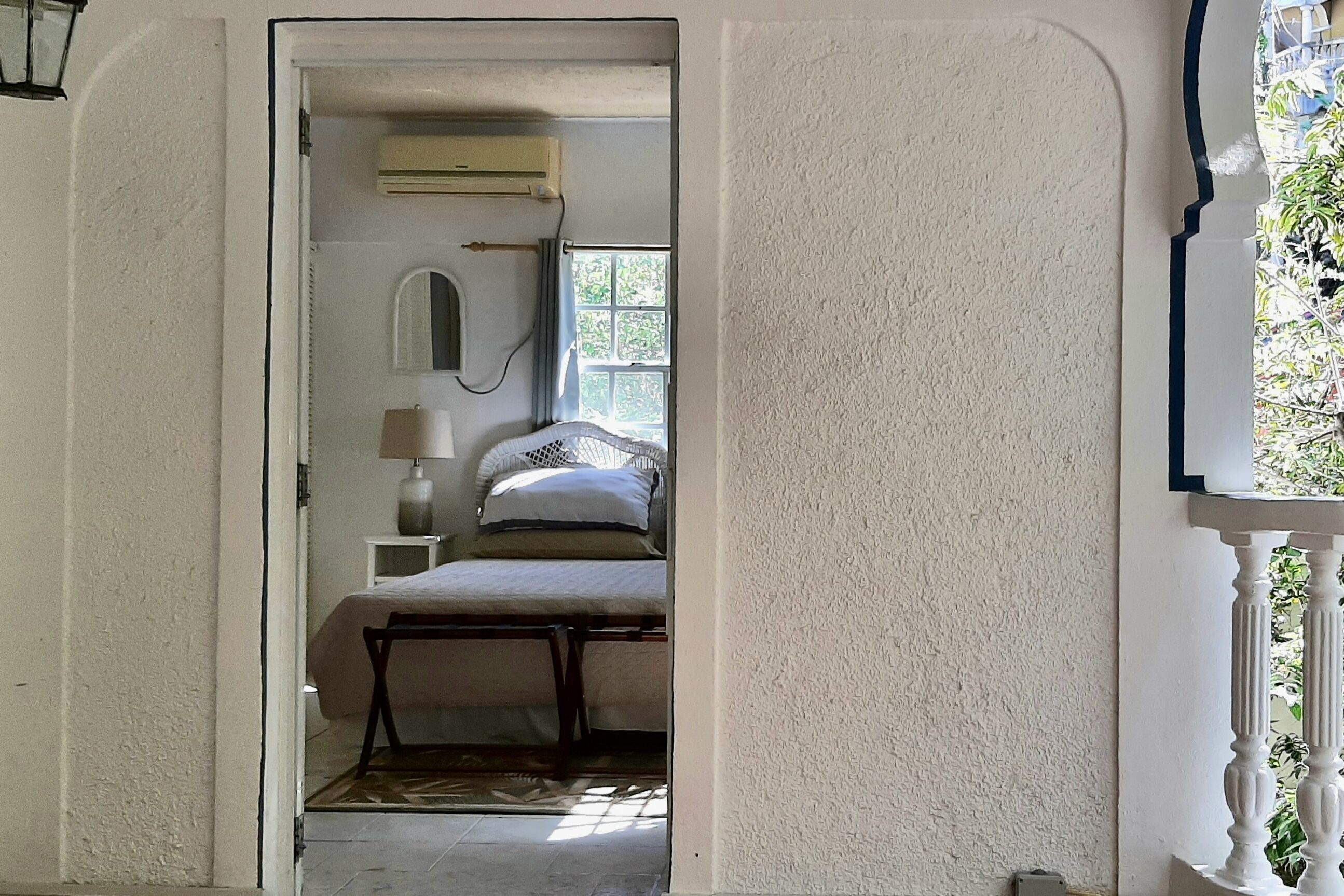 2 室のベッドルーム、セーフティボックス (室内)、デスク、アイロン / アイロン台