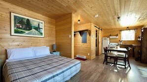 Unclassified image, 3 of 17, button - Romantic Getaway in the Heart of Nature (Pohénégamook)