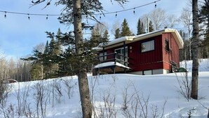 Unclassified image, 2 of 17, button - Romantic Getaway in the Heart of Nature (Pohénégamook)