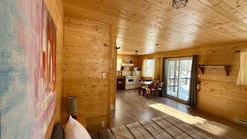 1 habitación, wifi y ropa de cama